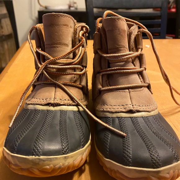 Sorel duck boots, waterproof - Picture 2 of 4